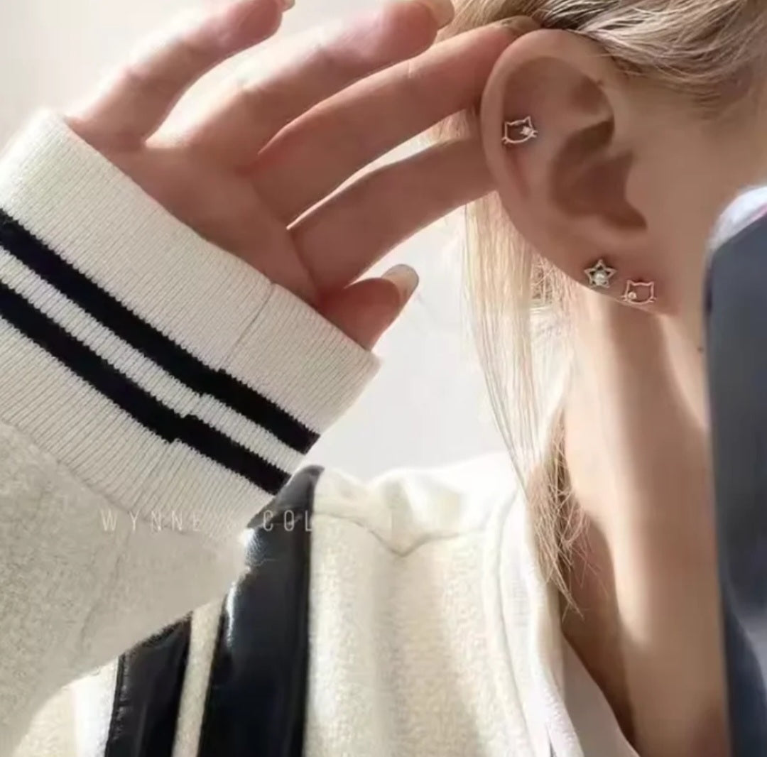 Cute hello kitty studs