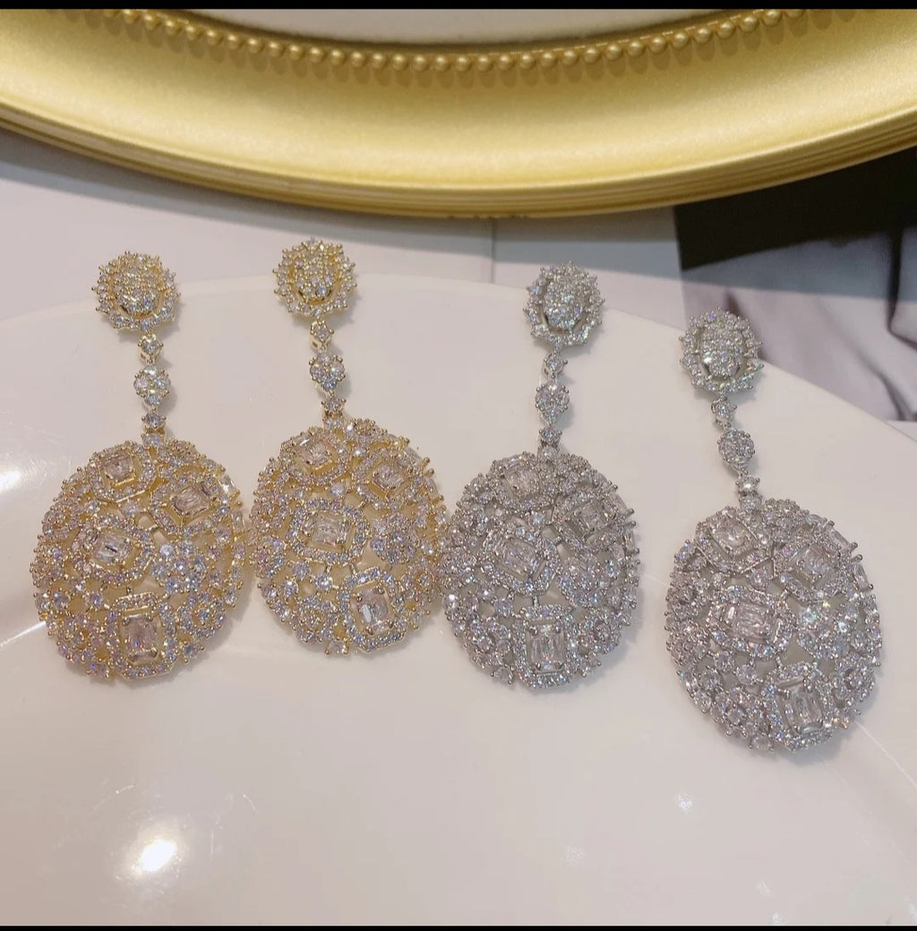 100% micro zirconia waterdrop earrings