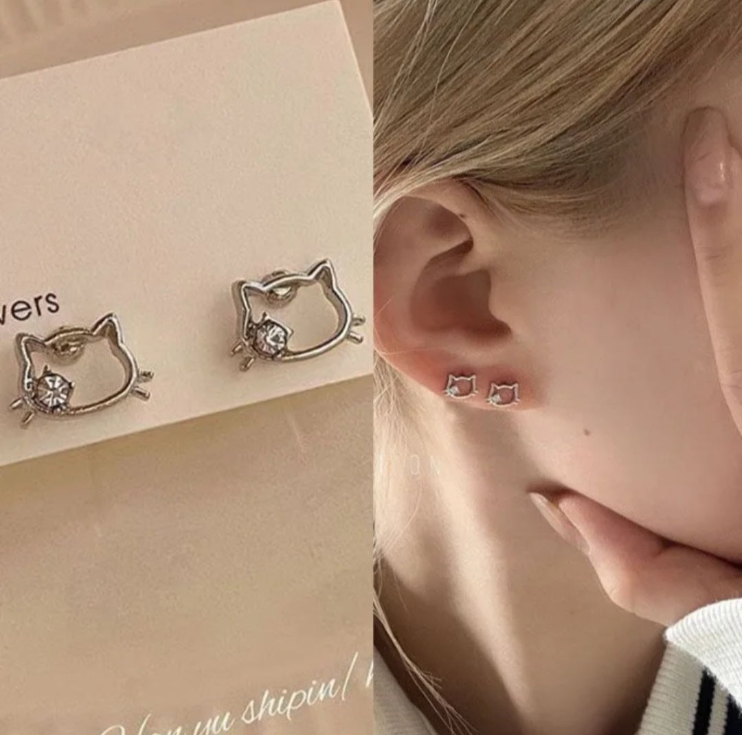 Cute hello kitty studs