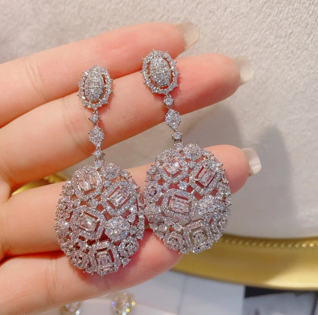 100% micro zirconia waterdrop earrings