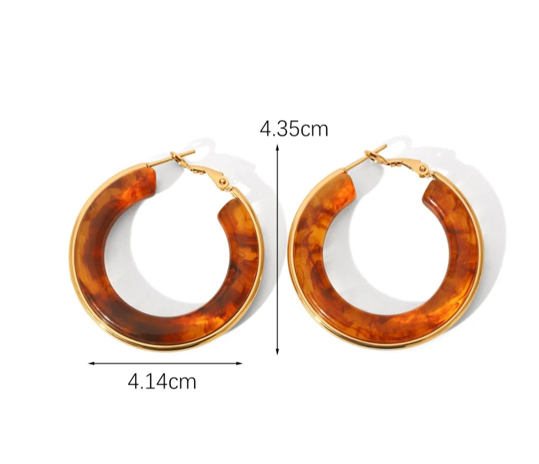 Retro resin hoop earrings