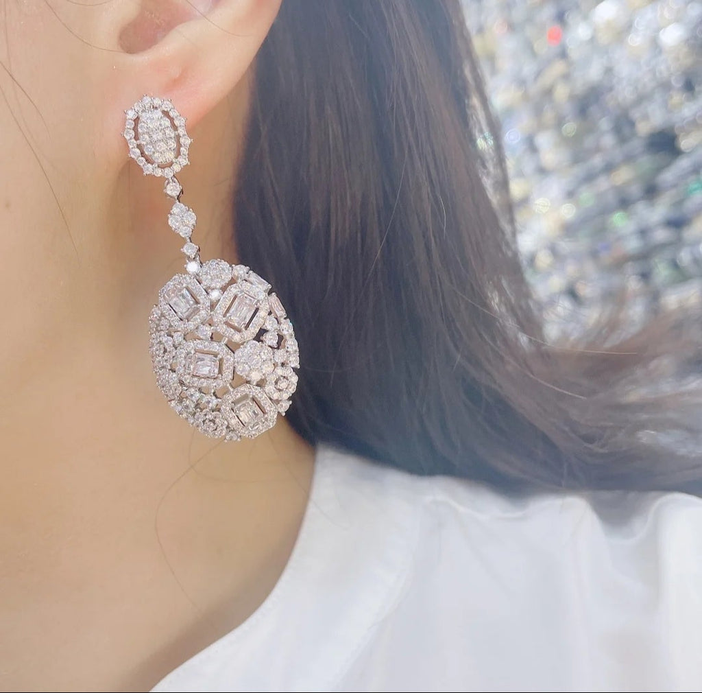 100% micro zirconia waterdrop earrings